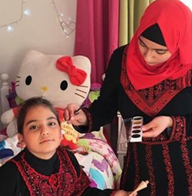 الفنانة رغد ياسر القواسمي