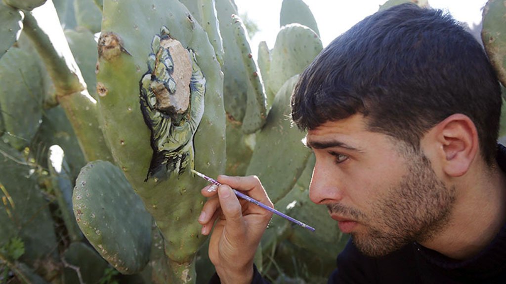 الرسم على الصبر له رسائل عديدة