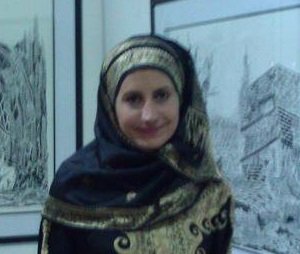 الفنانة التشكيلية آلاء بسيسو