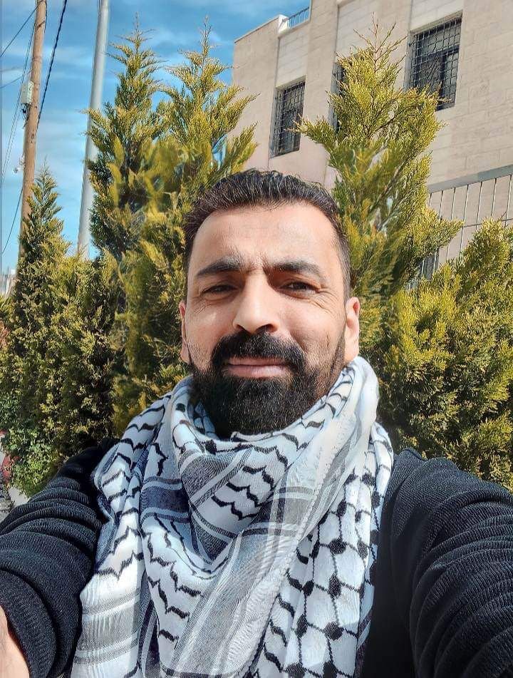 الفنان التشكيلي إياد اطميزة